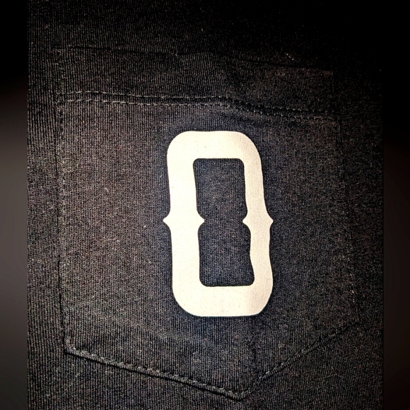 Obey Worldwide Chest Pocket T-shirt 🖤🤍 - Picture 4 of 4